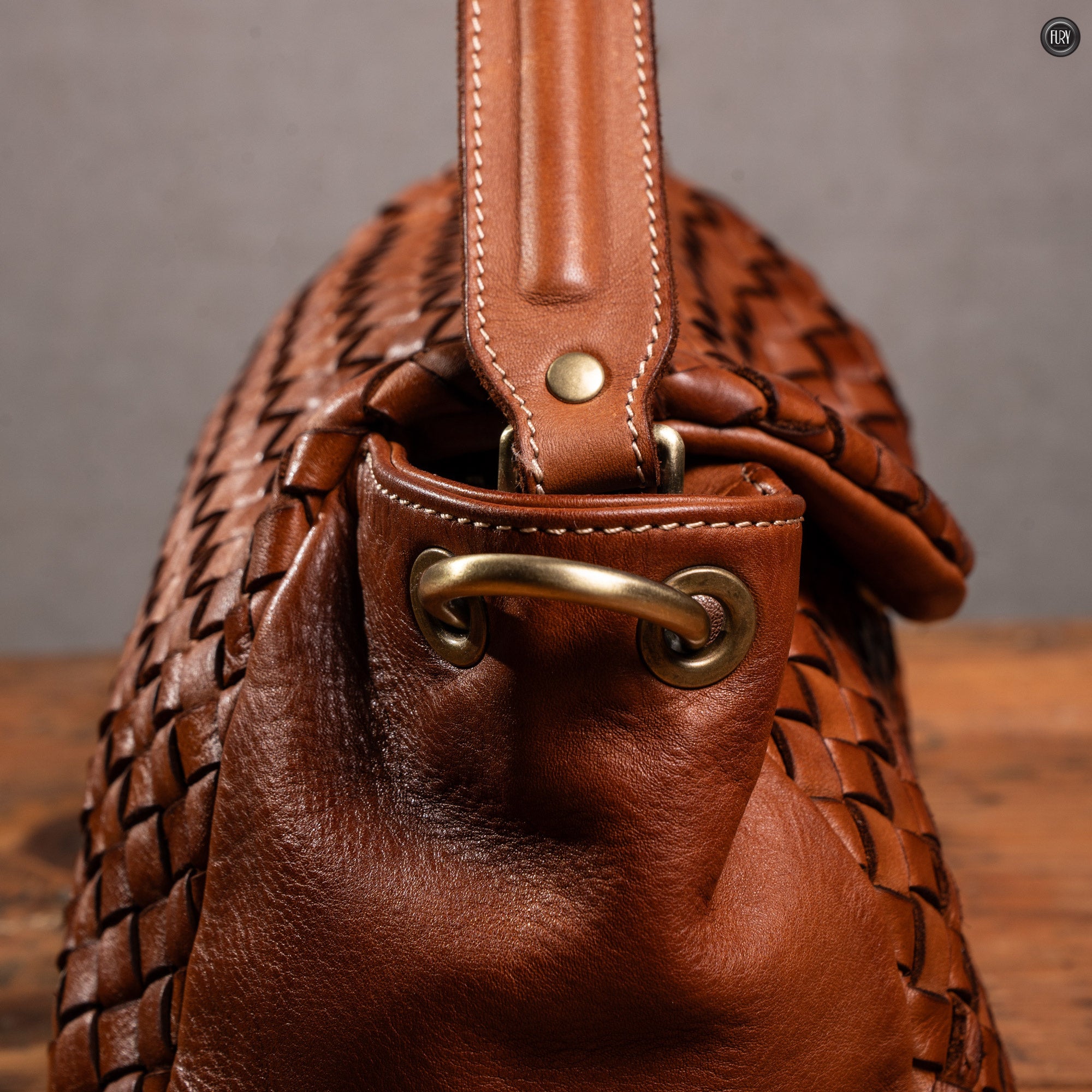 Borsetta Daria in pelle intrecciata