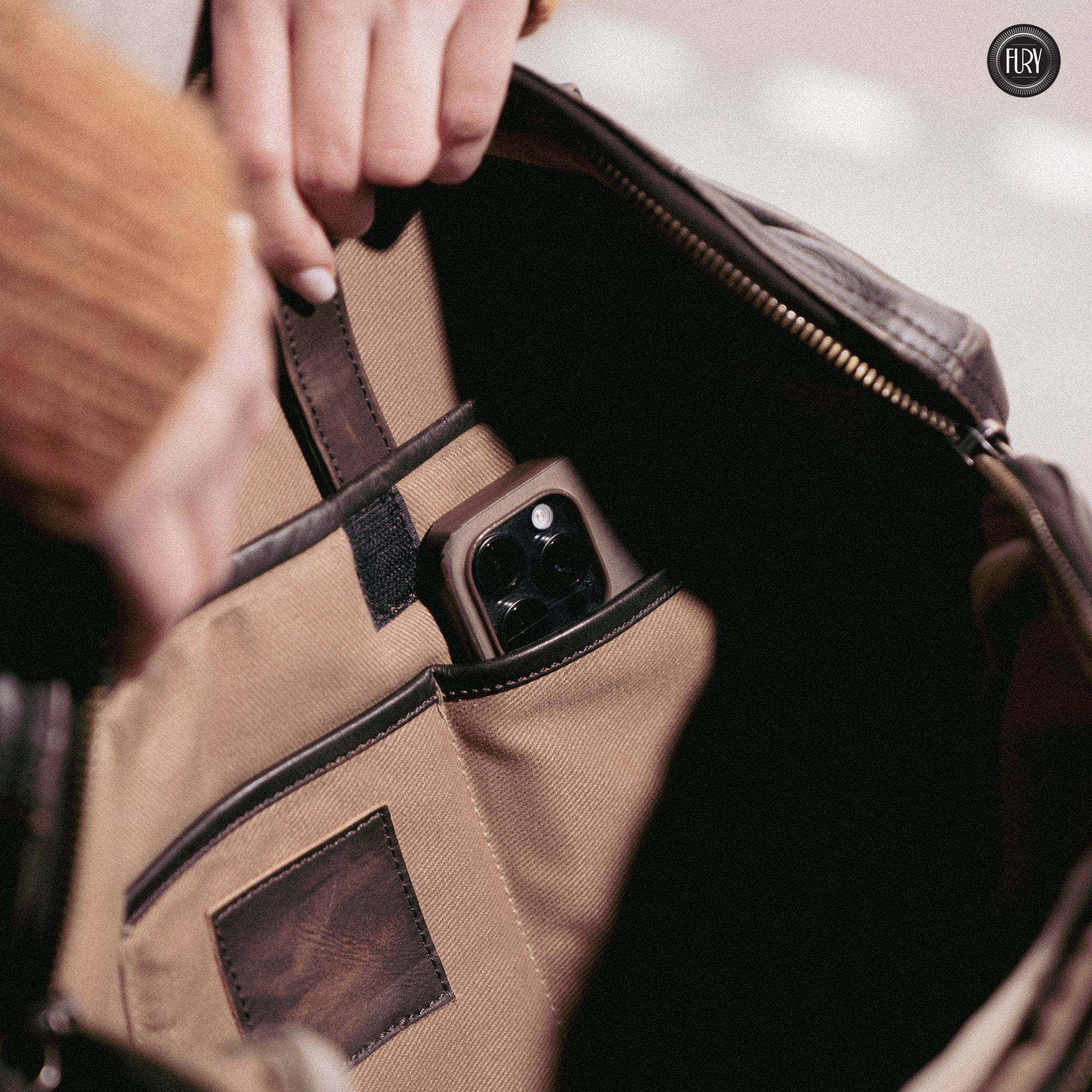 Borsa Heritage 49 in pelle - Edizione limitata