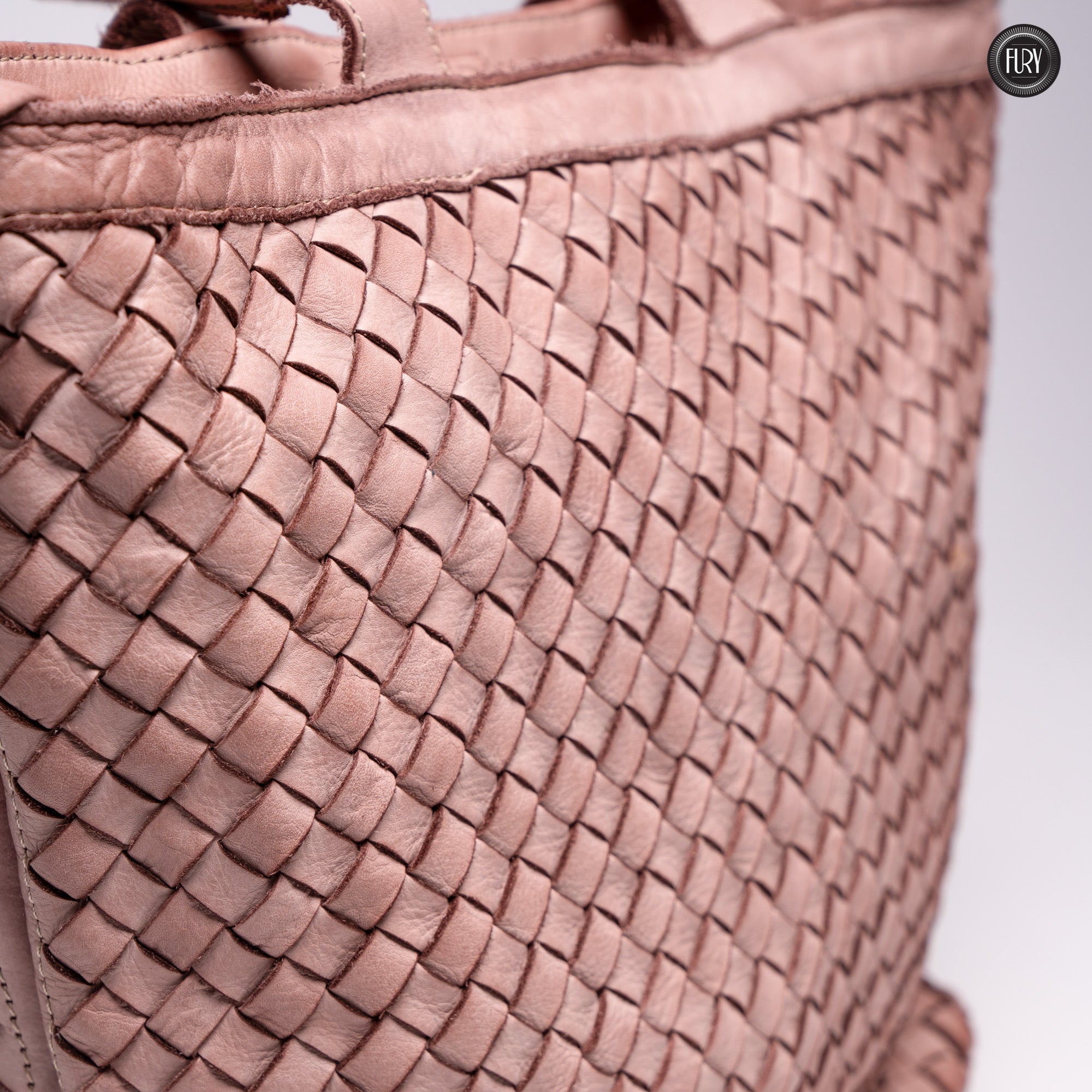 Borsa Virginia in pelle intrecciata