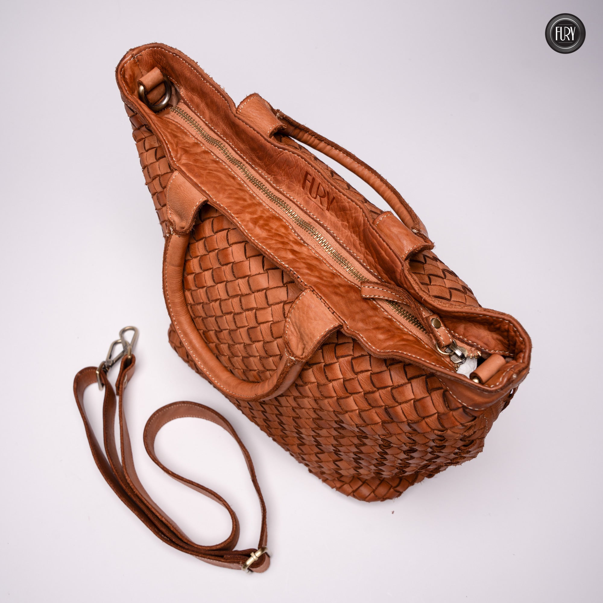 Borsa Virginia in pelle intrecciata