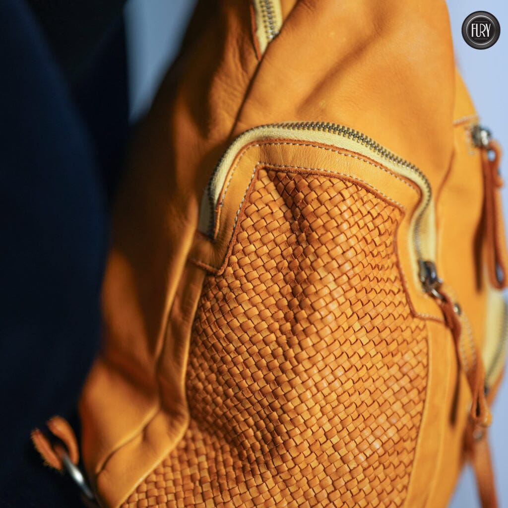 Zainetto multitasche in pelle intrecciata Fury