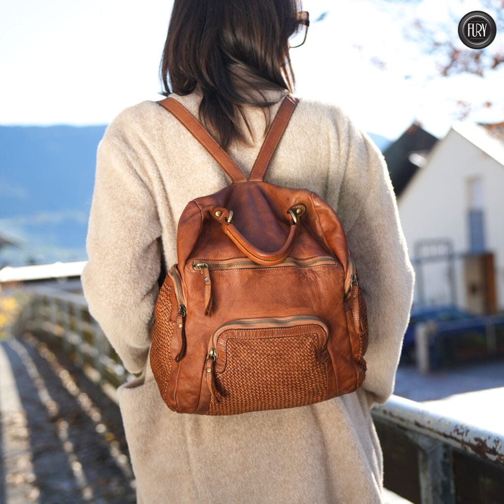 Zainetto multitasche in pelle intrecciata Fury