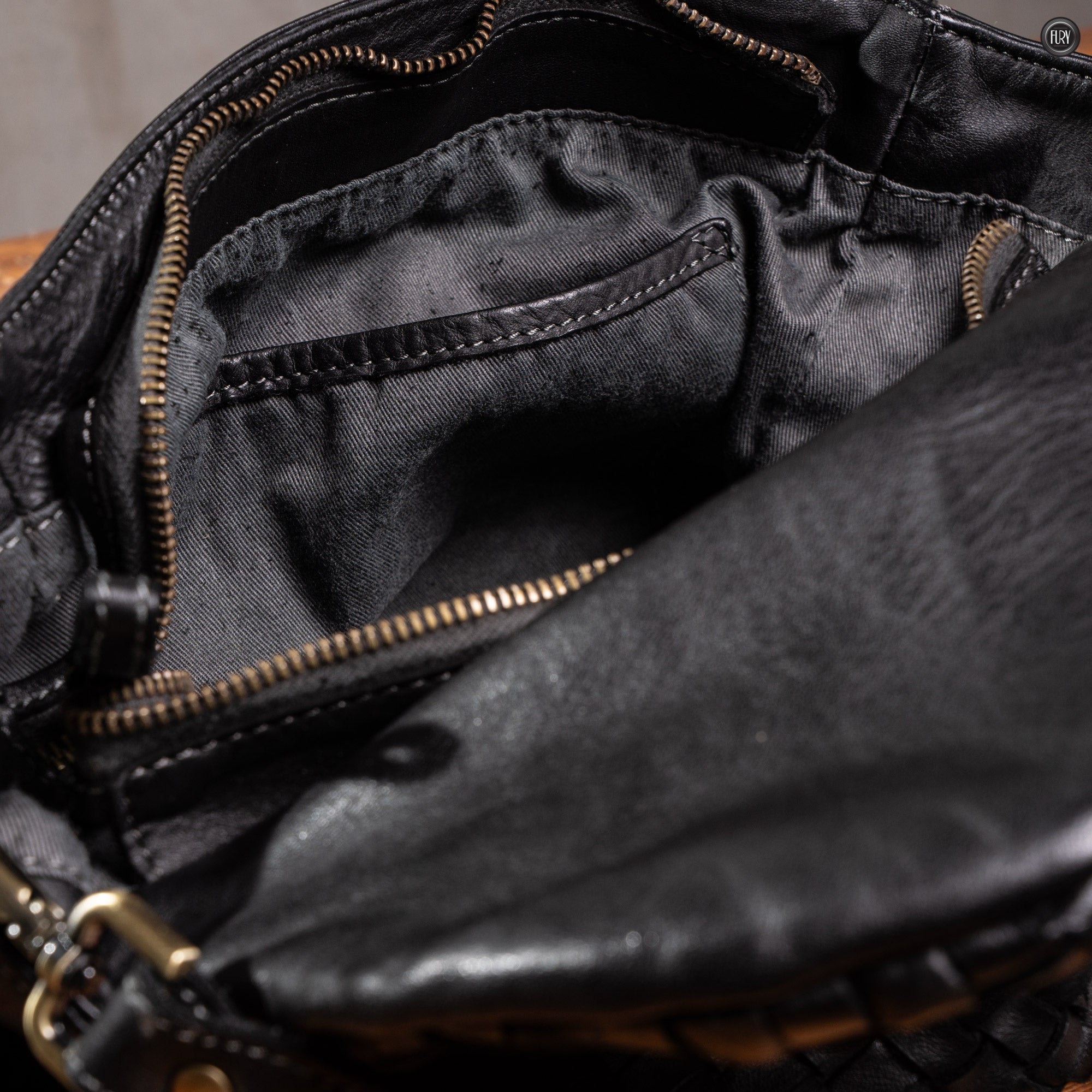 Borsetta Daria in pelle intrecciata