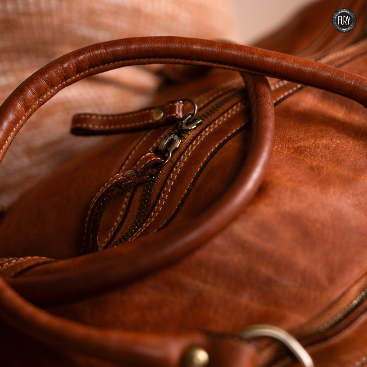 Mike leather duffle bag