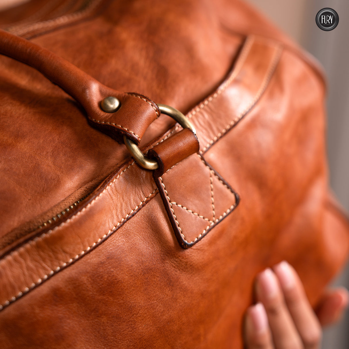 Mike leather duffle bag