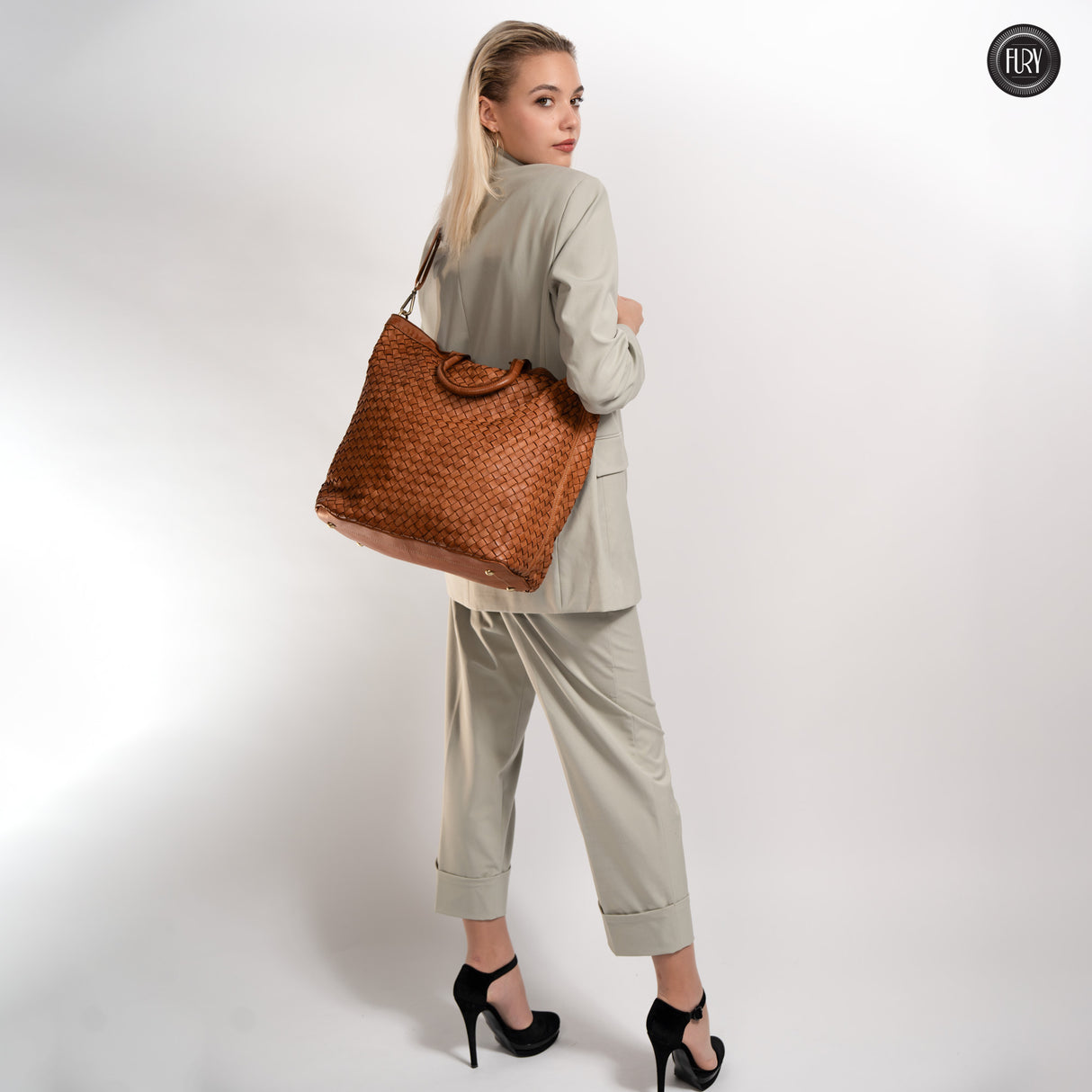 Virginia maxi bag in woven leather