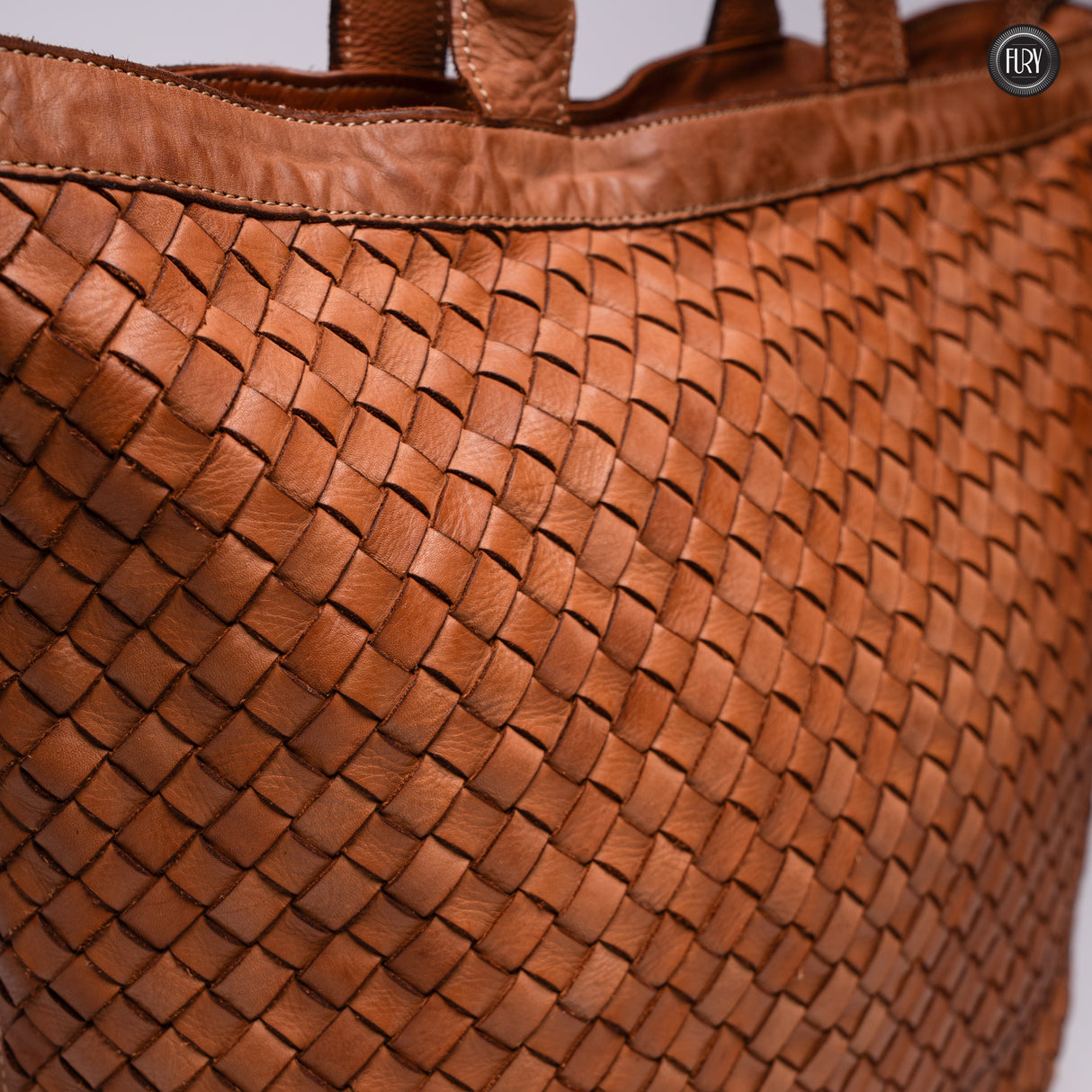 Virginia maxi bag in woven leather