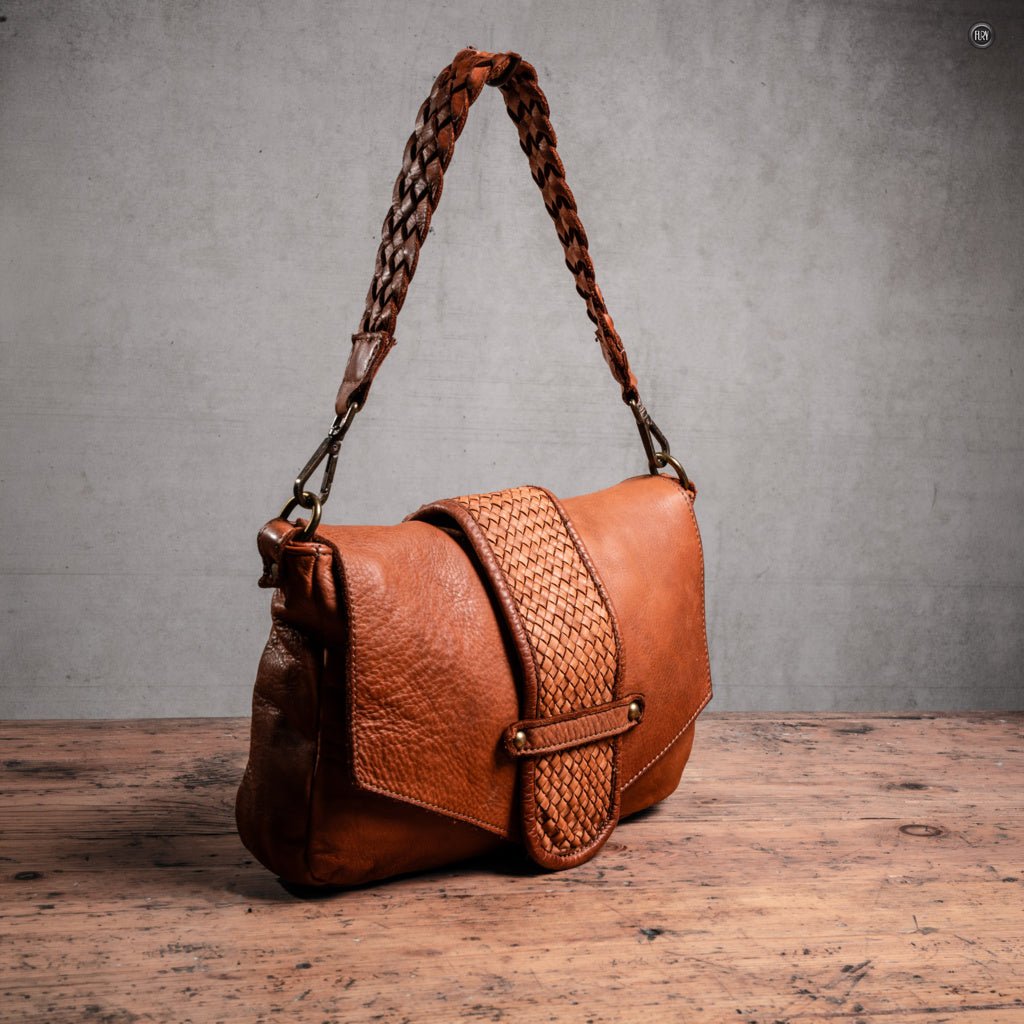 Borsetta Antea in pelle intrecciata - Fury
