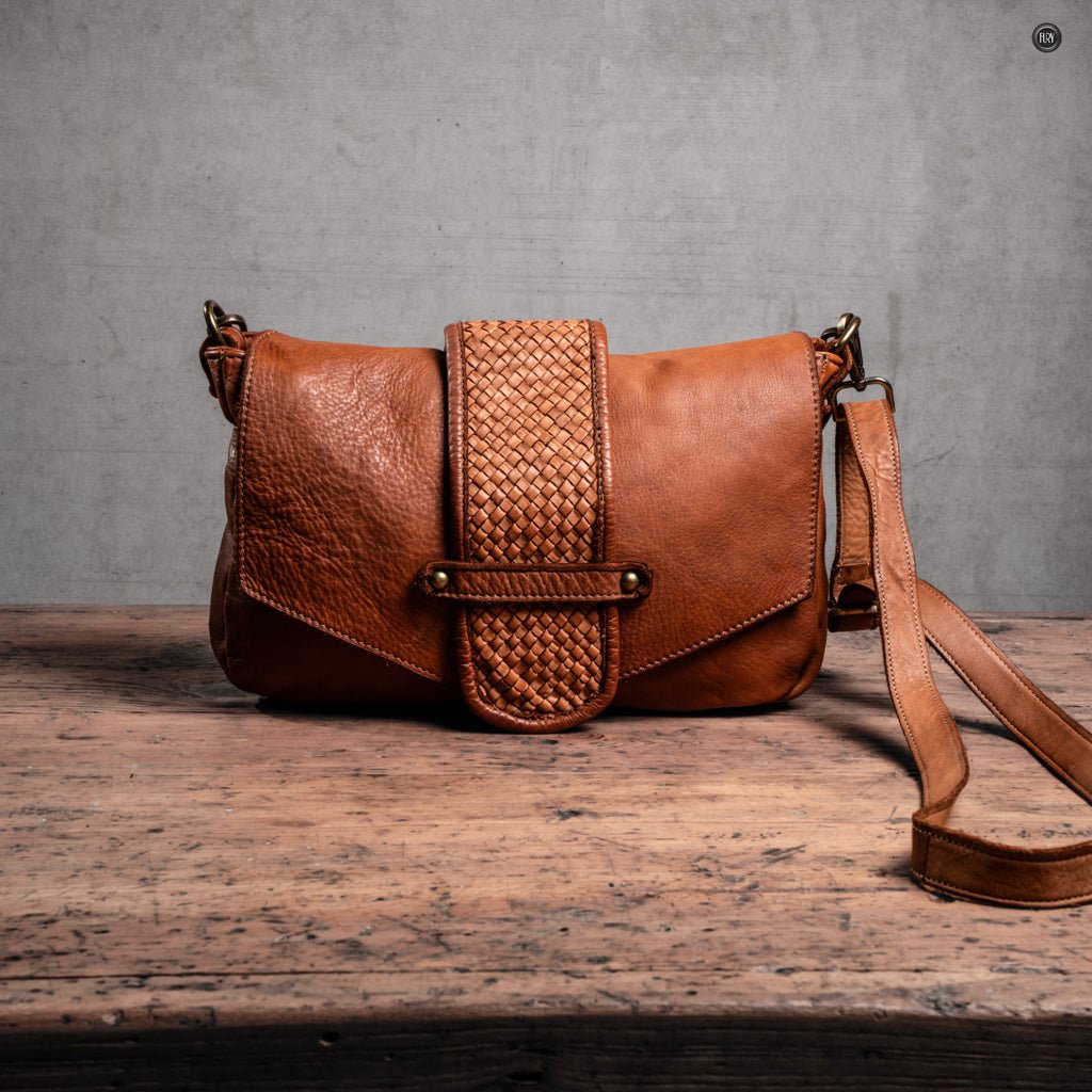 Borsetta Antea in pelle intrecciata - Fury