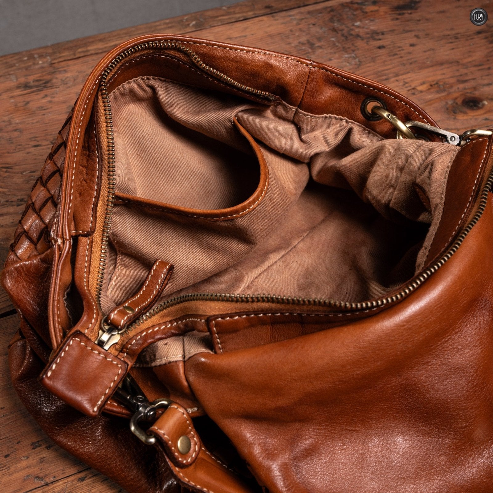 Borsetta Daria in pelle intrecciata - Fury