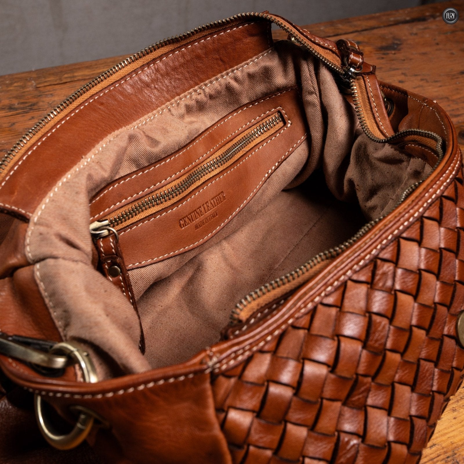 Borsetta Daria in pelle intrecciata - Fury